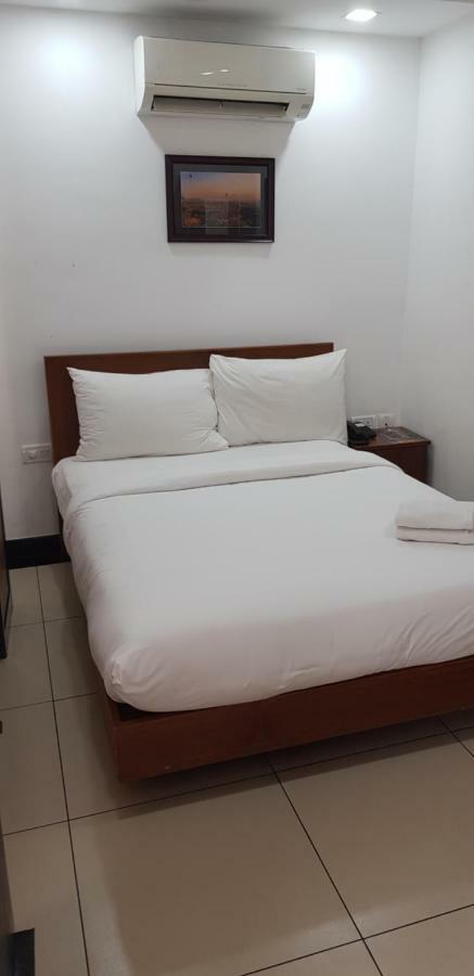 พีจีเอส อินน์ Kochi ภายนอก รูปภาพ